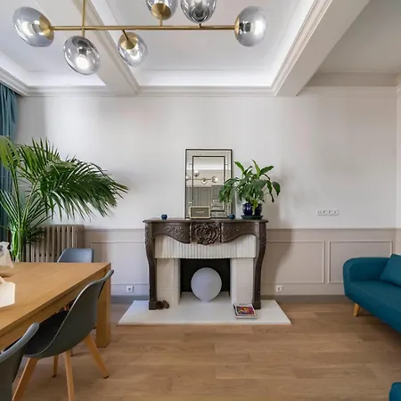 Cozystay - 1124 - 3-bedroom In The Heart Of With Terrace Канны