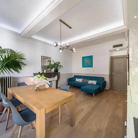 Cozystay - 1124 - 3-bedroom In The Heart Of With Terrace Канны