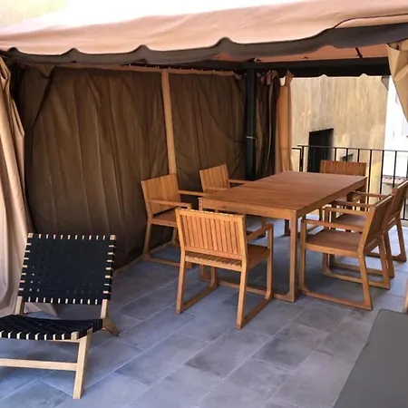 Апартаменты Cozystay - 1124 - 3-bedroom In The Heart Of With Terrace *